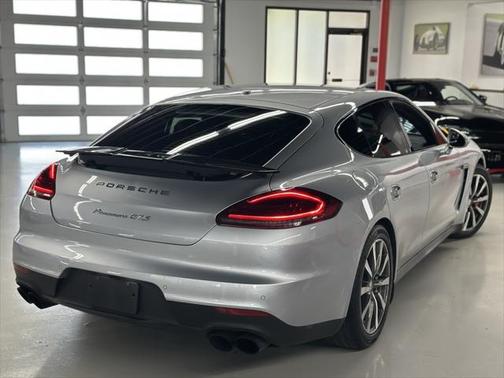 2015 Porsche Panamera GTS