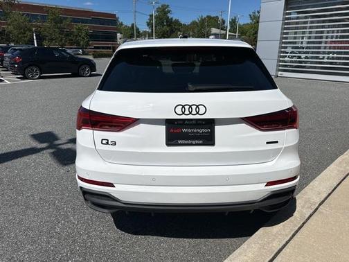2025 Audi Q3 Premium 45 TFSI S line quattro Tiptronic