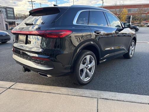 2025 Audi Q5 Premium Plus TFSI quattro S tronic