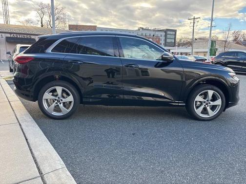 2025 Audi Q5 Premium Plus TFSI quattro S tronic