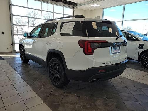 2023 GMC Acadia AWD SLE