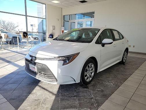 2025 Toyota Corolla LE
