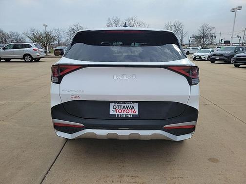 2023 Kia Sportage EX