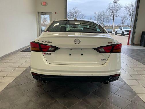 2024 Nissan Altima SR Intelligent AWD