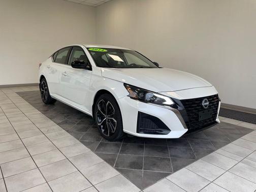 2024 Nissan Altima SR Intelligent AWD