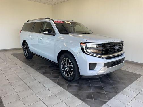 Space Silver Metallic 2025 Ford Expedition Max Platinum
