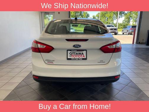 Oxford White 2013 Ford Focus SE