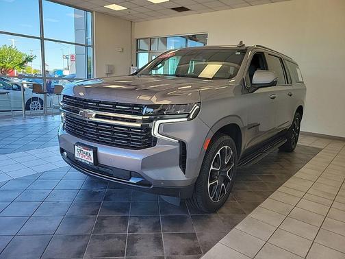 Satin Steel Metallic 2021 Chevrolet Suburban RST