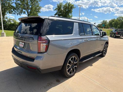 Satin Steel Metallic 2021 Chevrolet Suburban RST