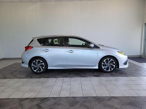 Classic Silver Metallic 2018 Toyota Corolla iM Base