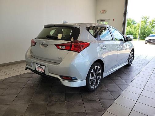 Classic Silver Metallic 2018 Toyota Corolla iM Base