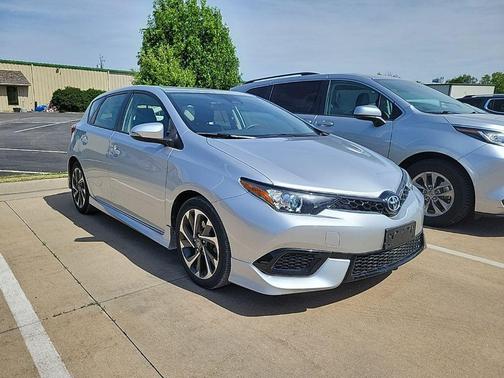 Classic Silver Metallic 2018 Toyota Corolla iM Base