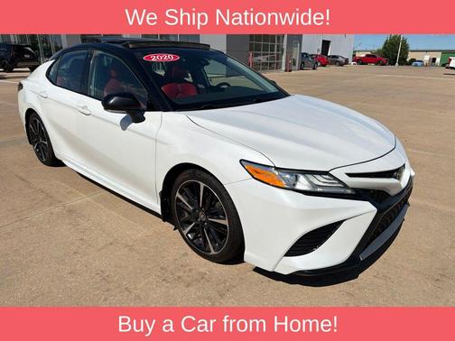 Wind Chill Pearl/Midnight Black Metallic 2020 Toyota Camry XSE