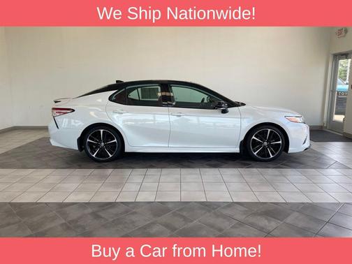 Wind Chill Pearl/Midnight Black Metallic 2020 Toyota Camry XSE
