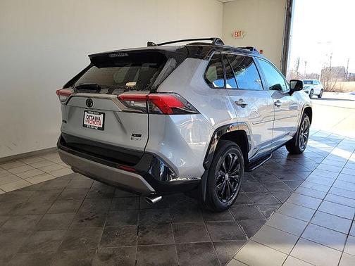 2025 Toyota RAV4 Hybrid SE