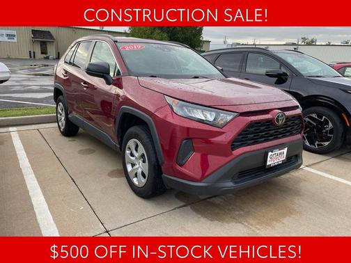 Pearl 2019 Toyota RAV4 LE