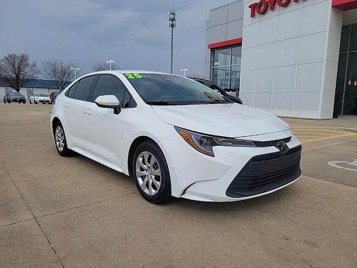 Ice Cap 2025 Toyota Corolla LE