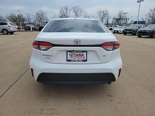 Ice Cap 2025 Toyota Corolla LE