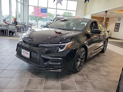Midnight Black Metallic 2026 Toyota Corolla SE