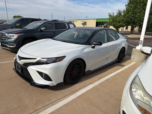 Wind Chill Pearl/Midnight Black Metallic 2022 Toyota Camry TRD