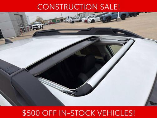 Crystal White Pearl 2025 Subaru Outback Onyx Edition