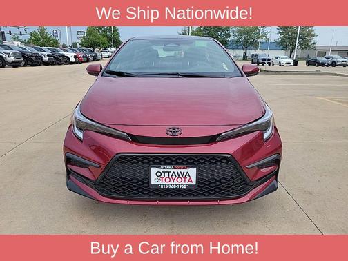 Ruby Flare Pearl/Midnight Black Metallic 2026 Toyota Corolla SE