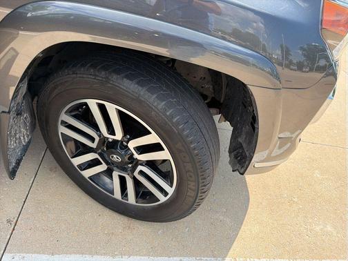 Magnetic Gray Metallic 2023 Toyota 4Runner Limited