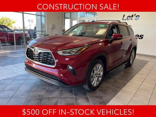 Ruby Flare Pearl 2026 Toyota Highlander Limited