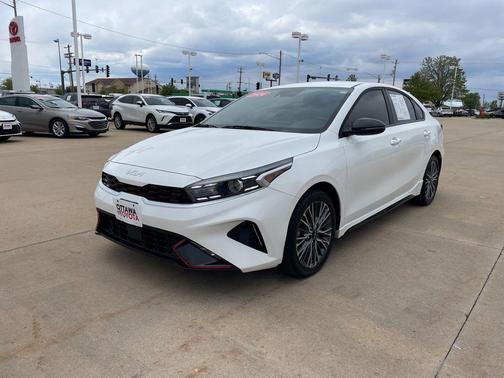 Snow White Pearl 2024 Kia Forte GT-Line