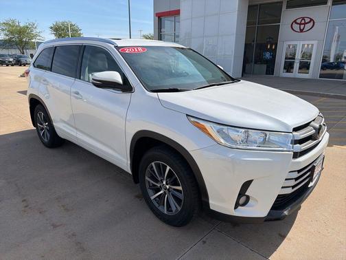 Blizzard Pearl 2018 Toyota Highlander XLE