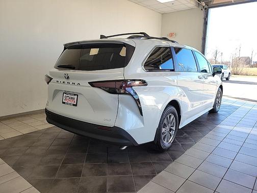 2026 Toyota Sienna XLE