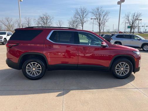 Radiant Red Tintcoat 2023 Chevrolet Traverse LT Cloth