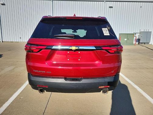 Radiant Red Tintcoat 2023 Chevrolet Traverse LT Cloth