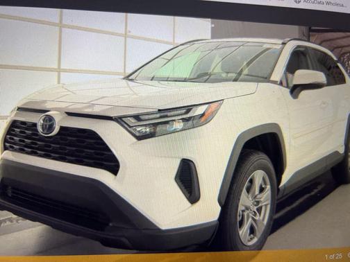 2024 Toyota RAV4 Hybrid LE