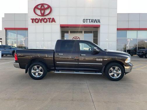 Luxury Brown Pearlcoat 2017 RAM 1500 Big Horn