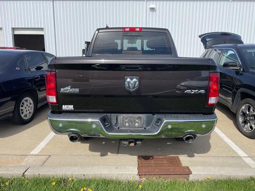Luxury Brown Pearlcoat 2017 RAM 1500 Big Horn