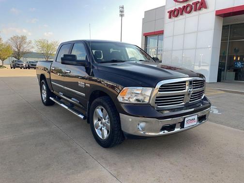Luxury Brown Pearlcoat 2017 RAM 1500 Big Horn