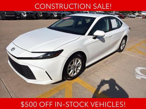 Ice 2025 Toyota Camry LE