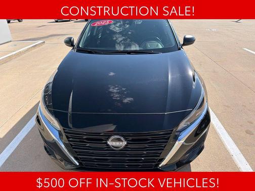 Super Black Clearcoat 2025 Nissan Altima 2.5 SV