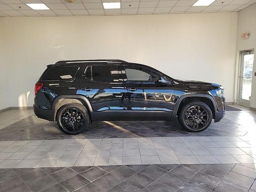2022 GMC Acadia FWD SLT