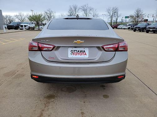 Mineral Gray Metallic 2024 Chevrolet Malibu FWD 2LT