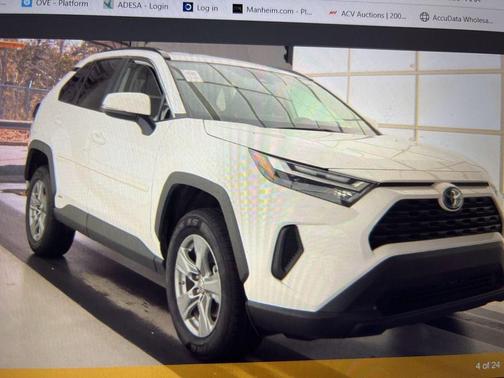 2024 Toyota RAV4 Hybrid LE