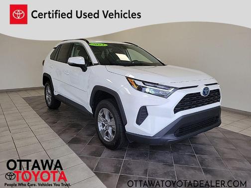 2024 Toyota RAV4 Hybrid LE