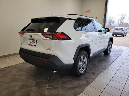 2024 Toyota RAV4 Hybrid LE