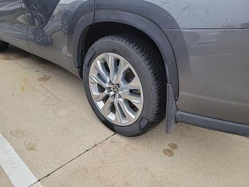 2023 Toyota Highlander Hybrid Limited