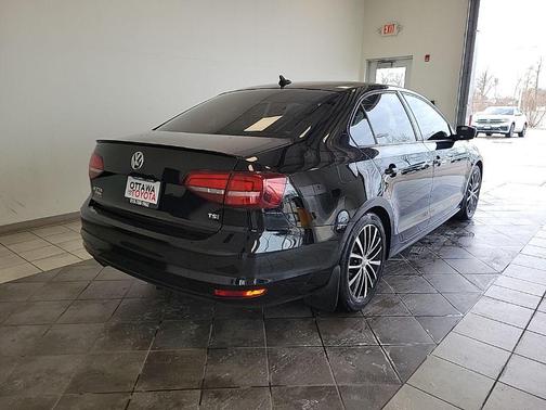 2017 Volkswagen Jetta 1.8T Sport