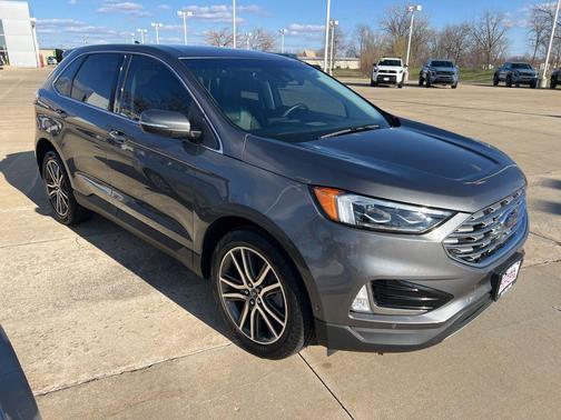 Carbonized Gray Metallic 2021 Ford Edge Titanium