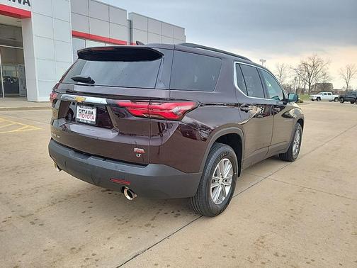 Black Cherry Metallic 2023 Chevrolet Traverse LT Cloth