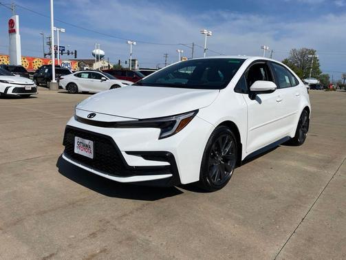 Ice Cap 2026 Toyota Corolla SE
