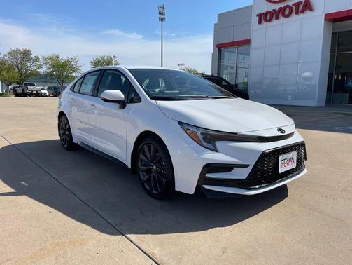 Ice Cap 2026 Toyota Corolla SE